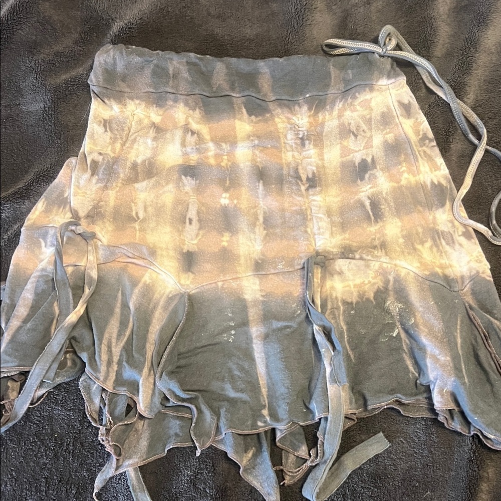 Chic Tie-Dye Mini Skirt in Gray